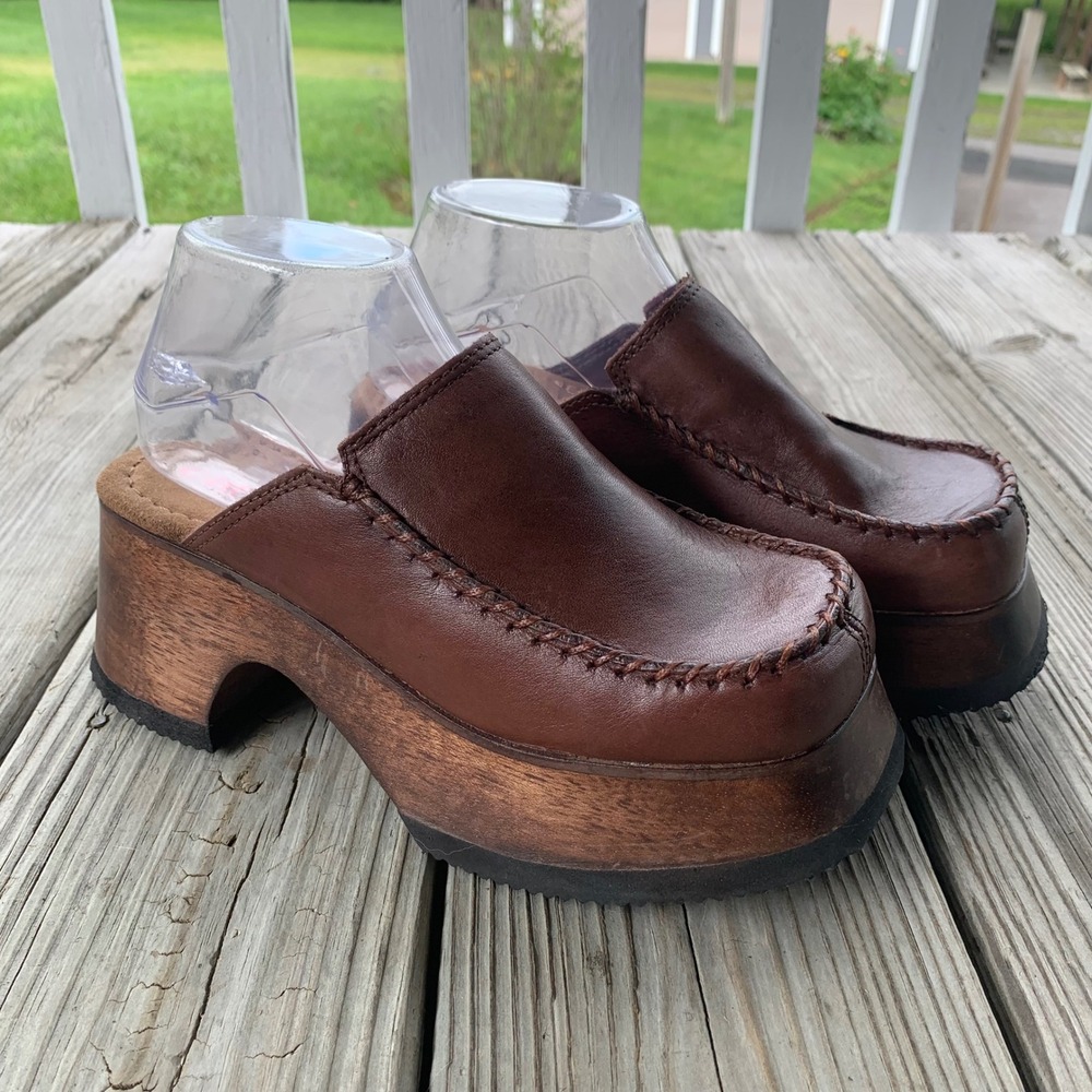 Vintage Candies Brown Leather Platform Clogs Womens 7.5M Chunky Y2K 90s Grunge